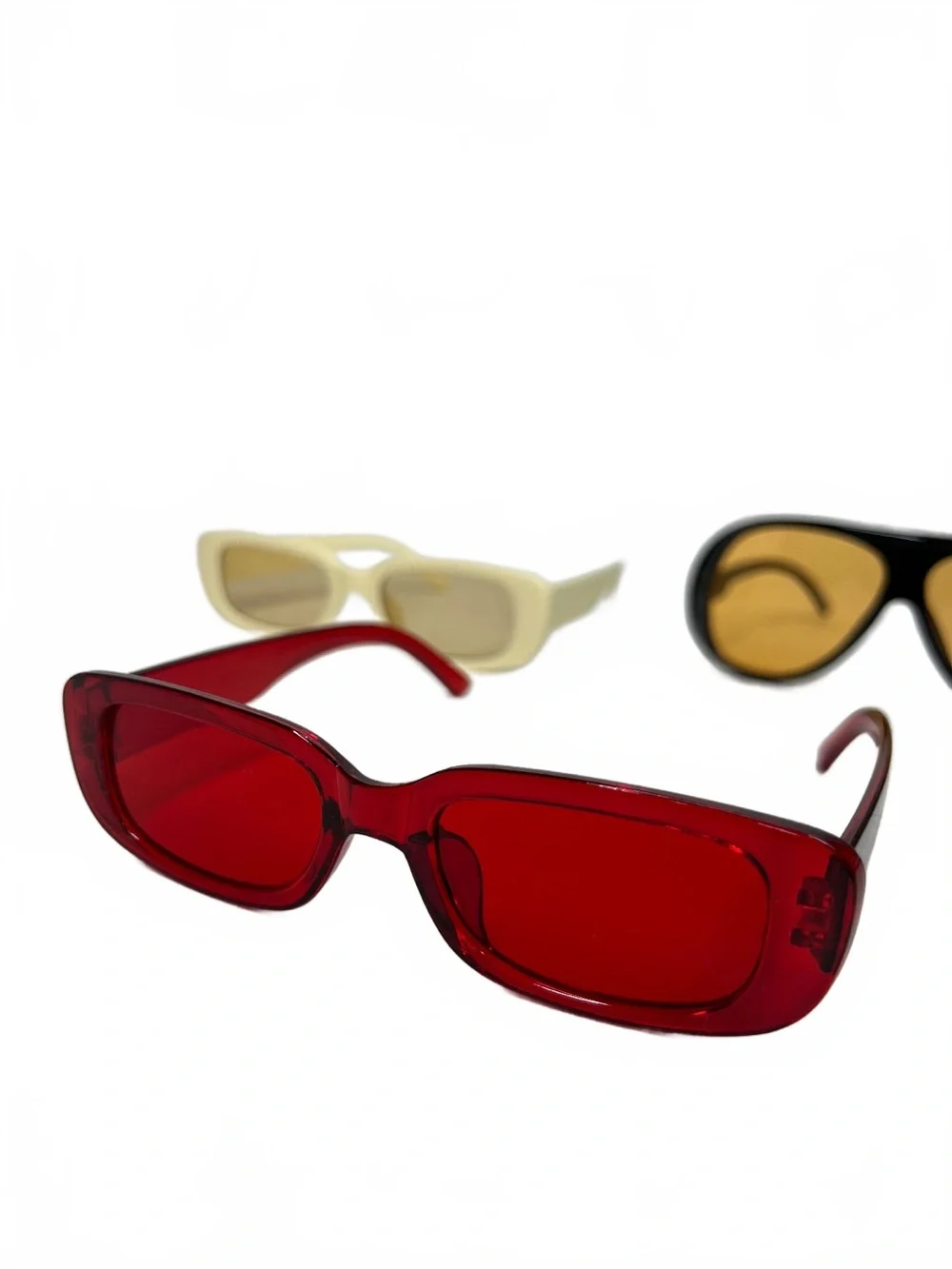Fashion Sunglasses Set Black Cream Red 3-Piece Accessory Set